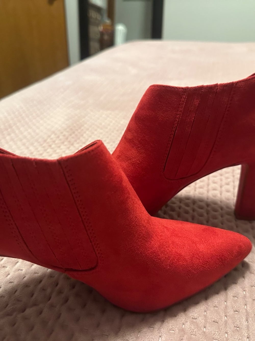 Red suede boots - Picture 2 of 6